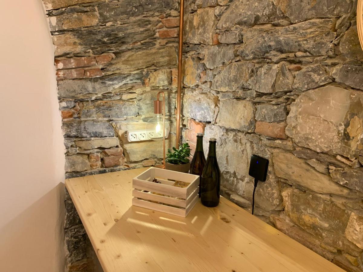 Rock & Wood - Apartment & Room 斯培西亚 外观 照片